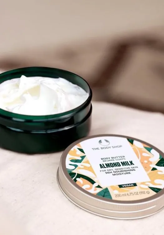 THE BODY SHOP Burri Corpo | Idratanti Corpo-Burro Corpo Latte di Mandorla