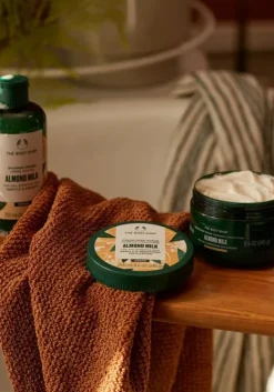 THE BODY SHOP Prodotti Corpo | Doccia Gel-Doccia Crema Latte di Mandorla